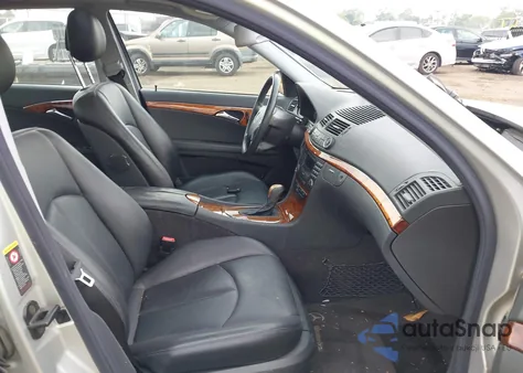 2003 Mercedes-Benz E 320 z USA, uszkodzony, nr VIN WDBUF65J63X110663